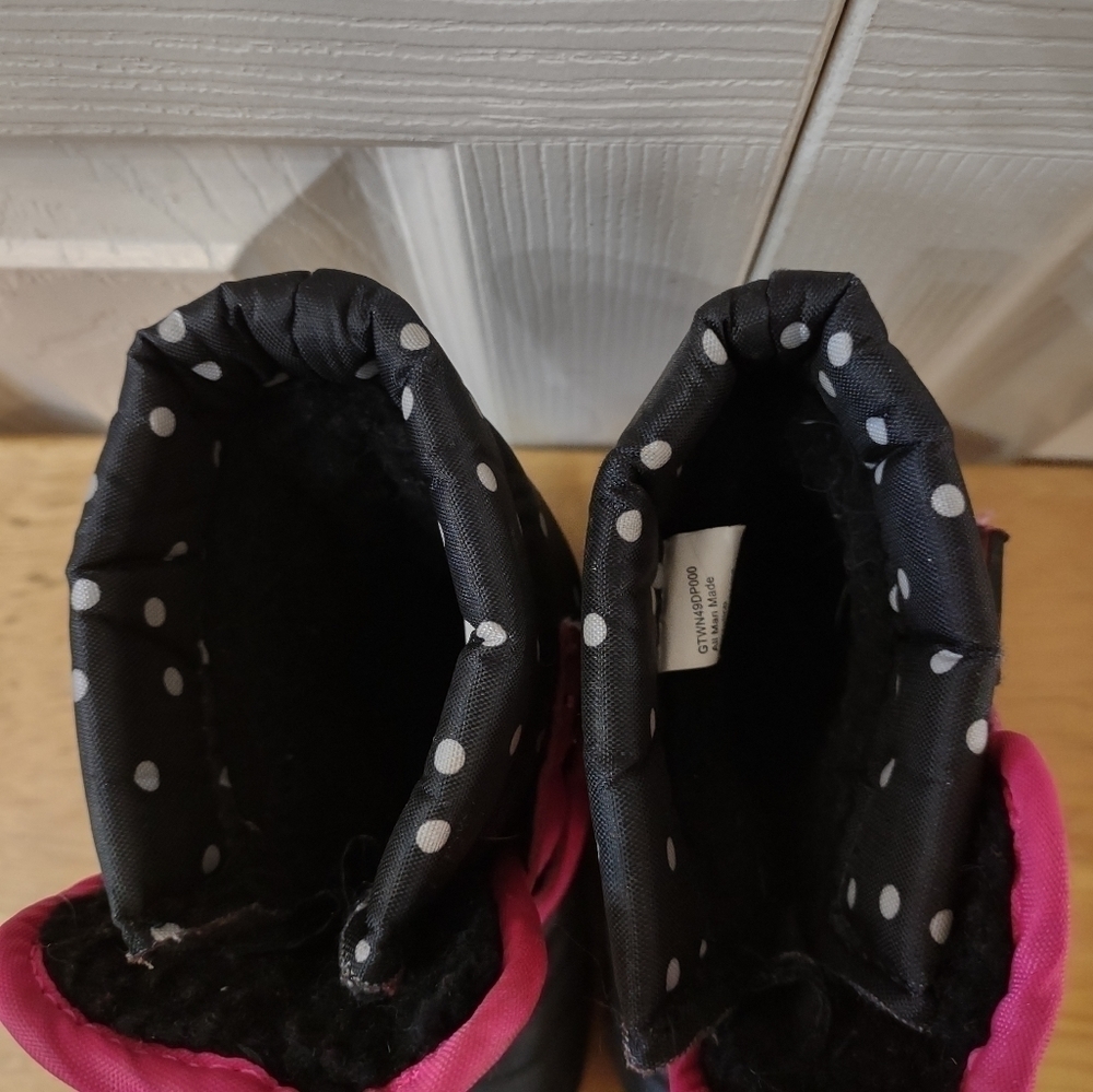 Wonder Nation Kids Snow Boots Sz 6 Black Hot Pink Girls - Picture 6 of 6
